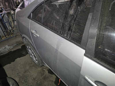 Nissan Primera 2003 2004 2005 sağ arka kapı